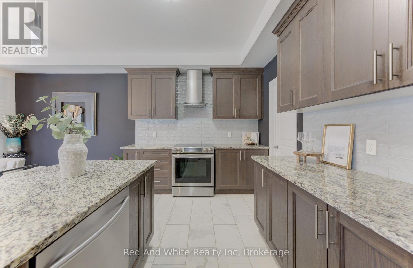 428 FREURE DRIVE - Image 15