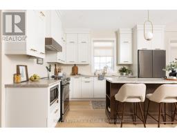 2 Leeds Court, Bracebridge), ON P1L0B7 Photo 12