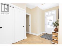 2 Leeds Court, Bracebridge), ON P1L0B7 Photo 9