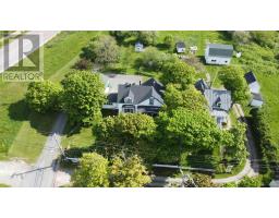 4pc Bathroom - 30 Lovers Lane, Port Hastings, NS B9A1N3 Photo 16