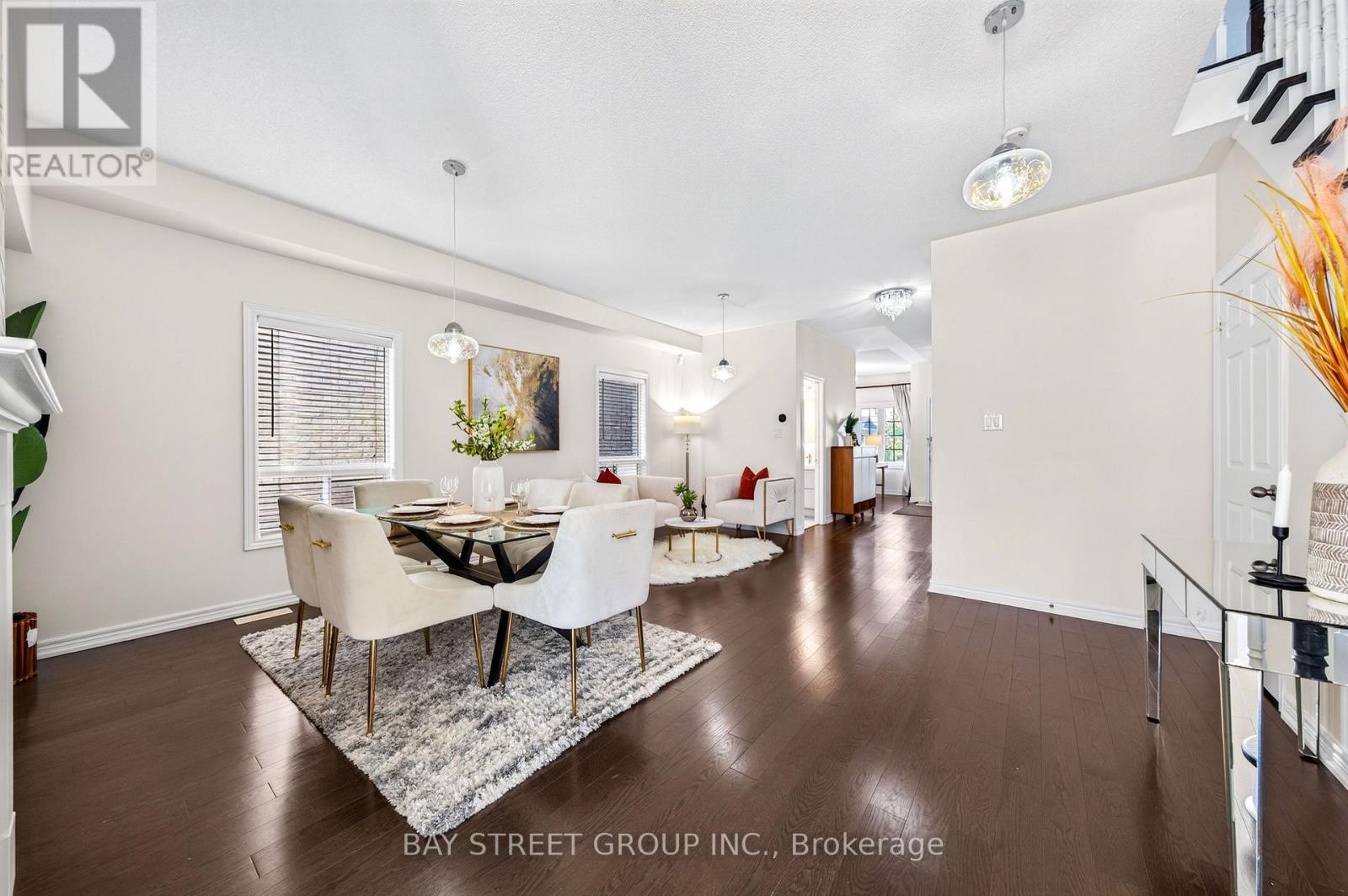 37 REMBRANDT DRIVE - 9