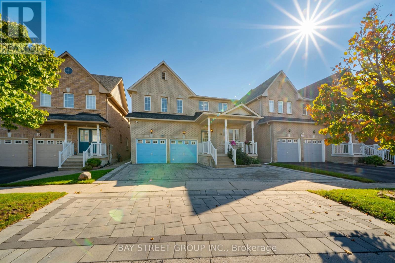 37 REMBRANDT DRIVE - Image 45