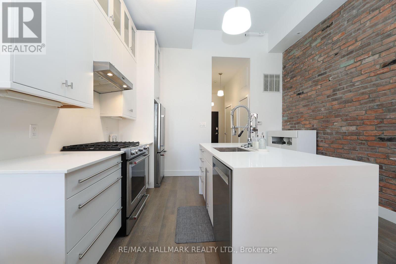 #204 1842 QUEEN STREET E - 2