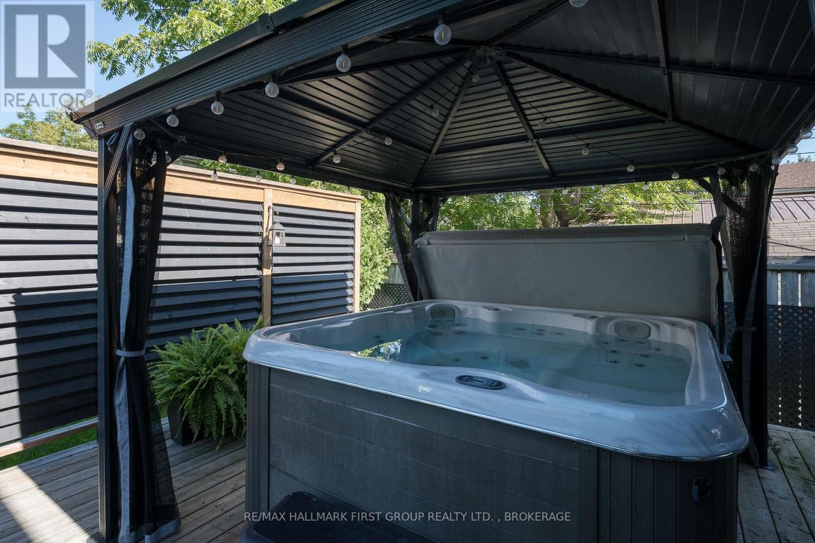 62 ALEXANDER STREET - Image 43