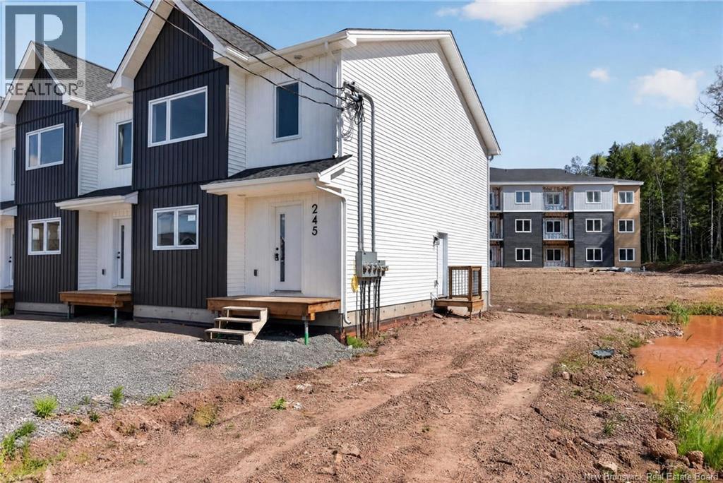 245 Des Eleves Street, Dieppe — photo 3