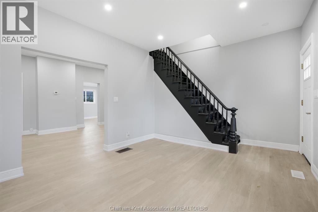 87 Gray STREET - 14