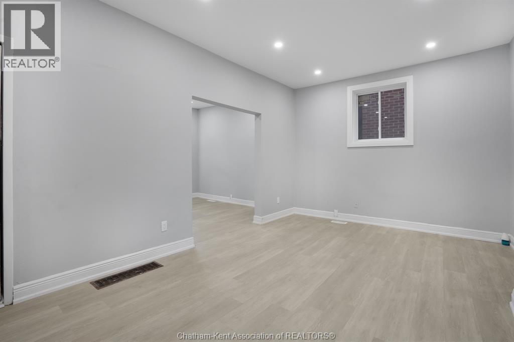 87 Gray STREET, Chatham — photo 9
