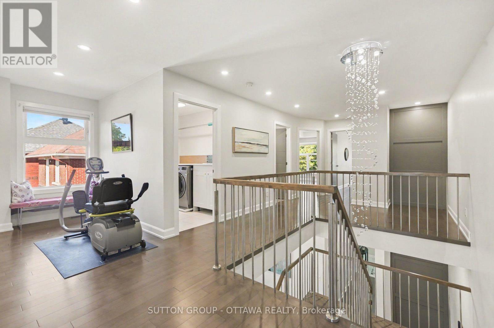 48B BYRON AVENUE photo 19
