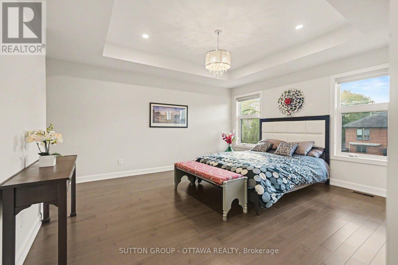 48B BYRON AVENUE photo 21