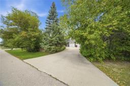 131 Stanway Avenue N, Mitchell, MB R5G1H5 Photo 30