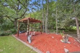 131 Stanway Avenue N, Mitchell, MB R5G1H5 Photo 35