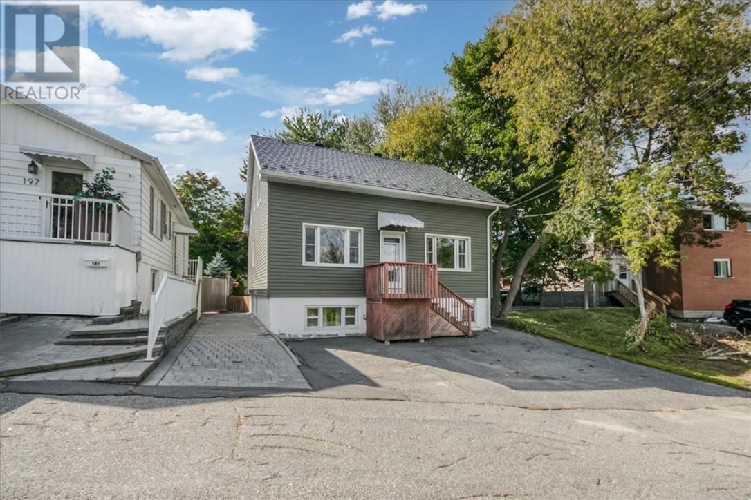 193 Rudd Street - 1
