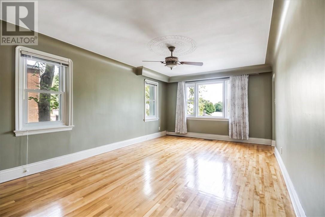 193 Rudd Street - 4