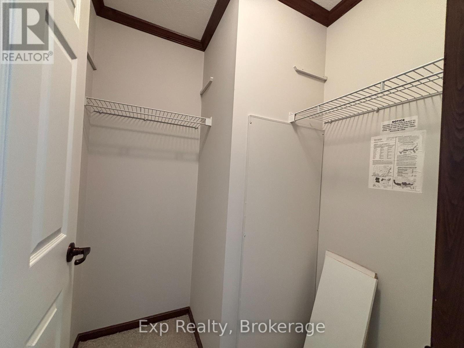 #11 311 DUNDAS STREET E - 13