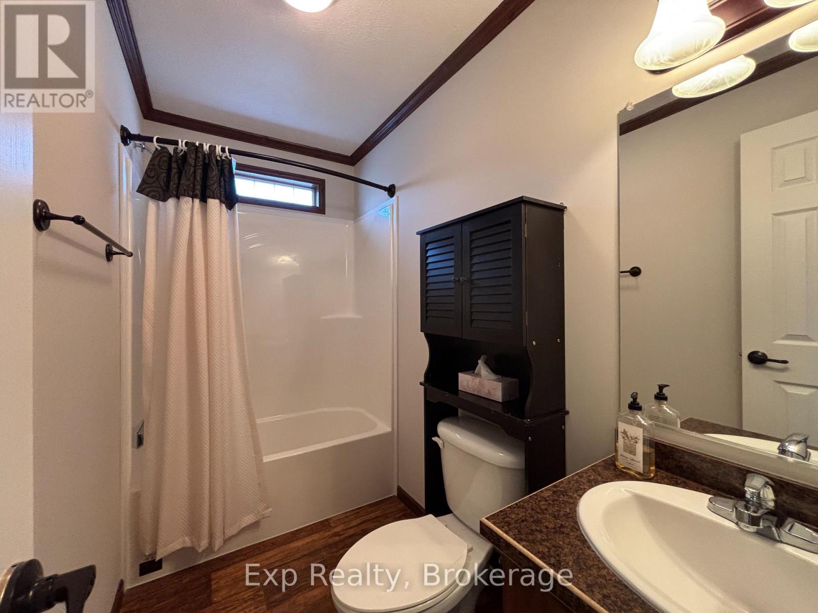 #11 311 DUNDAS STREET E - 9