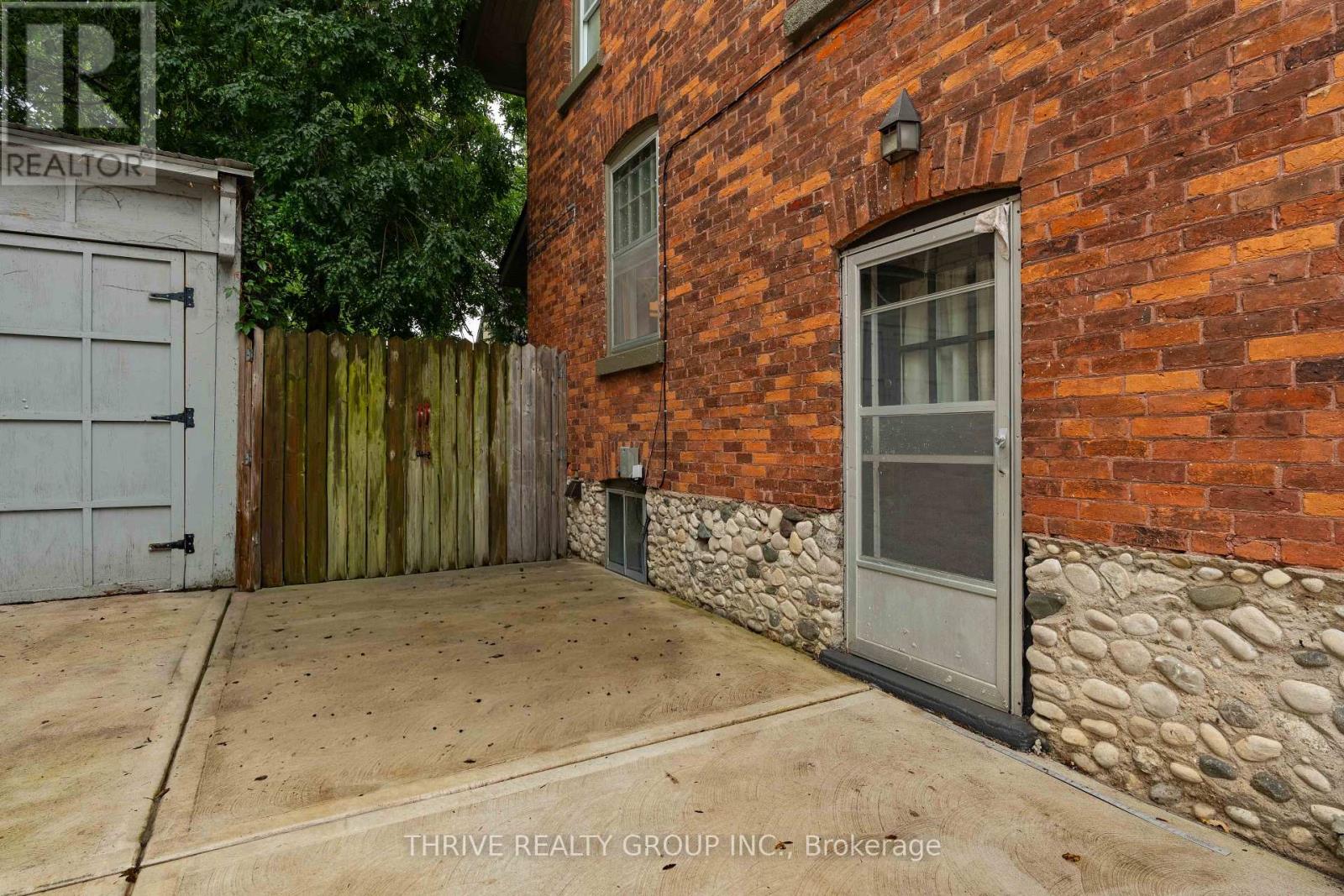 26 CYNTHIA STREET, London South (South F) — photo 3
