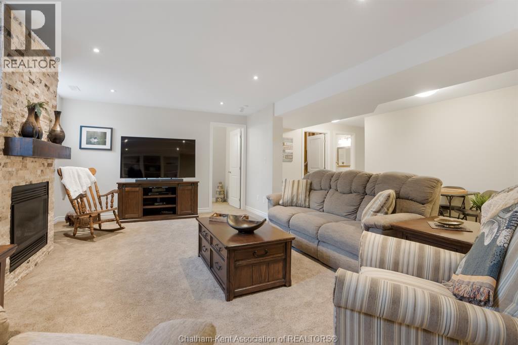 117 COTTAGE PLACE - Image 24