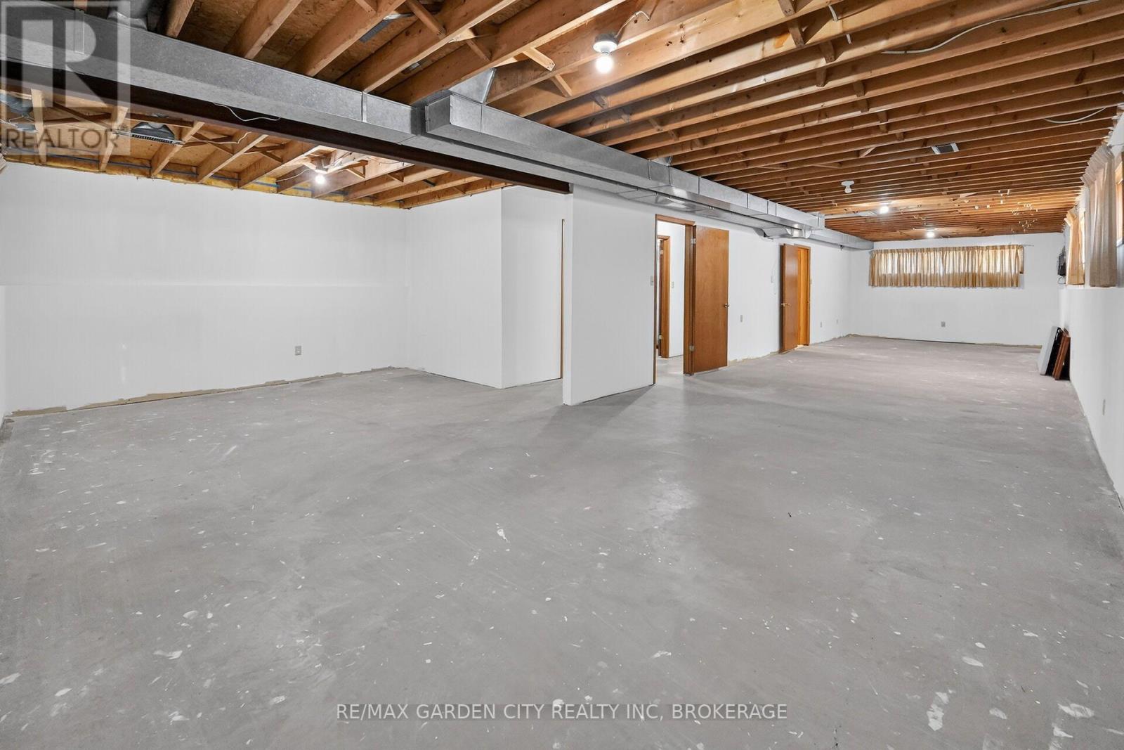 67 COLLEGE PARK DRIVE - Image 23