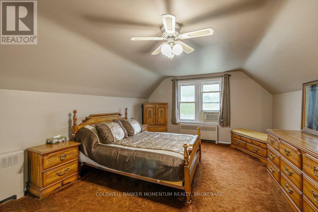 25 Clayburn Avenue — photo 17