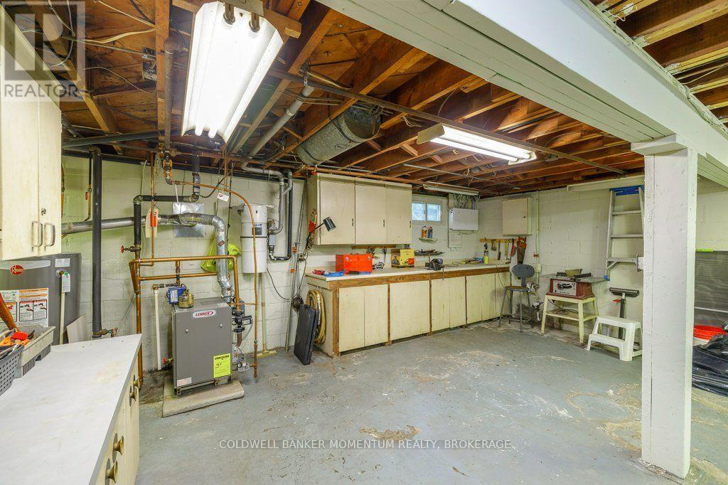25 Clayburn Avenue — photo 23