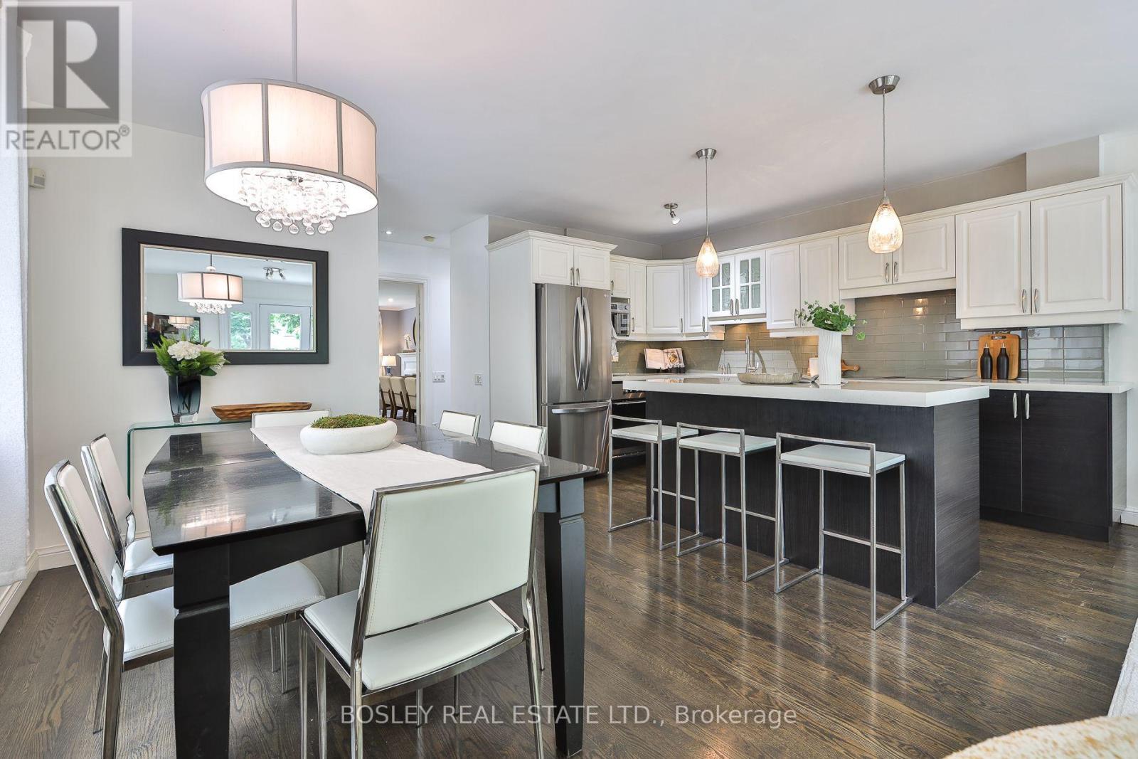 27 CAMERON CRESCENT - 21