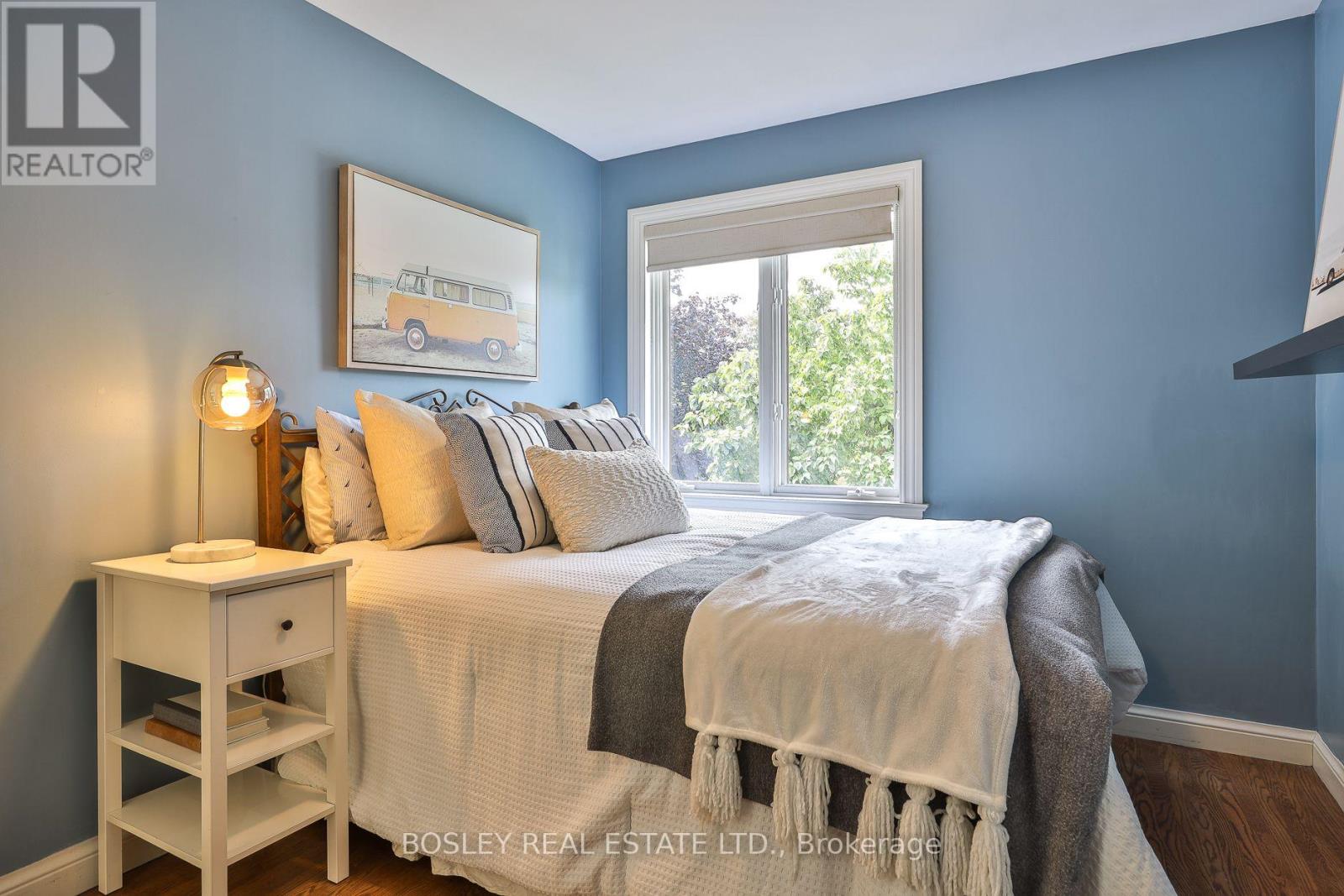 27 CAMERON CRESCENT - 29