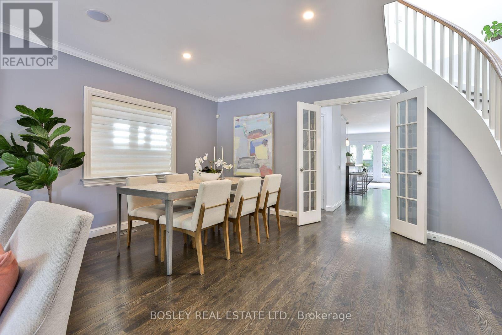 27 CAMERON CRESCENT - 6