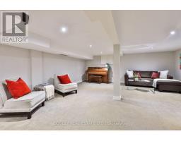 27 Cameron Crescent, Toronto, ON M4G1Z9 Photo 34