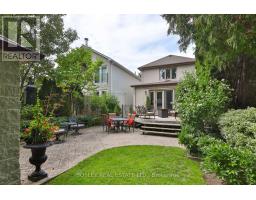 27 Cameron Crescent, Toronto, ON M4G1Z9 Photo 43