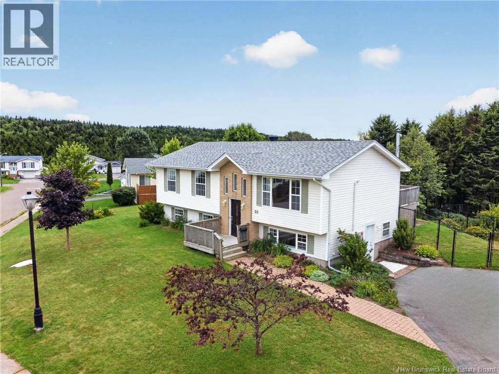 50 Vista Ridge Crescent - 2