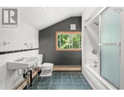 161 Lakeview Road, Lakeview, NS B4C4C7 Photo 27