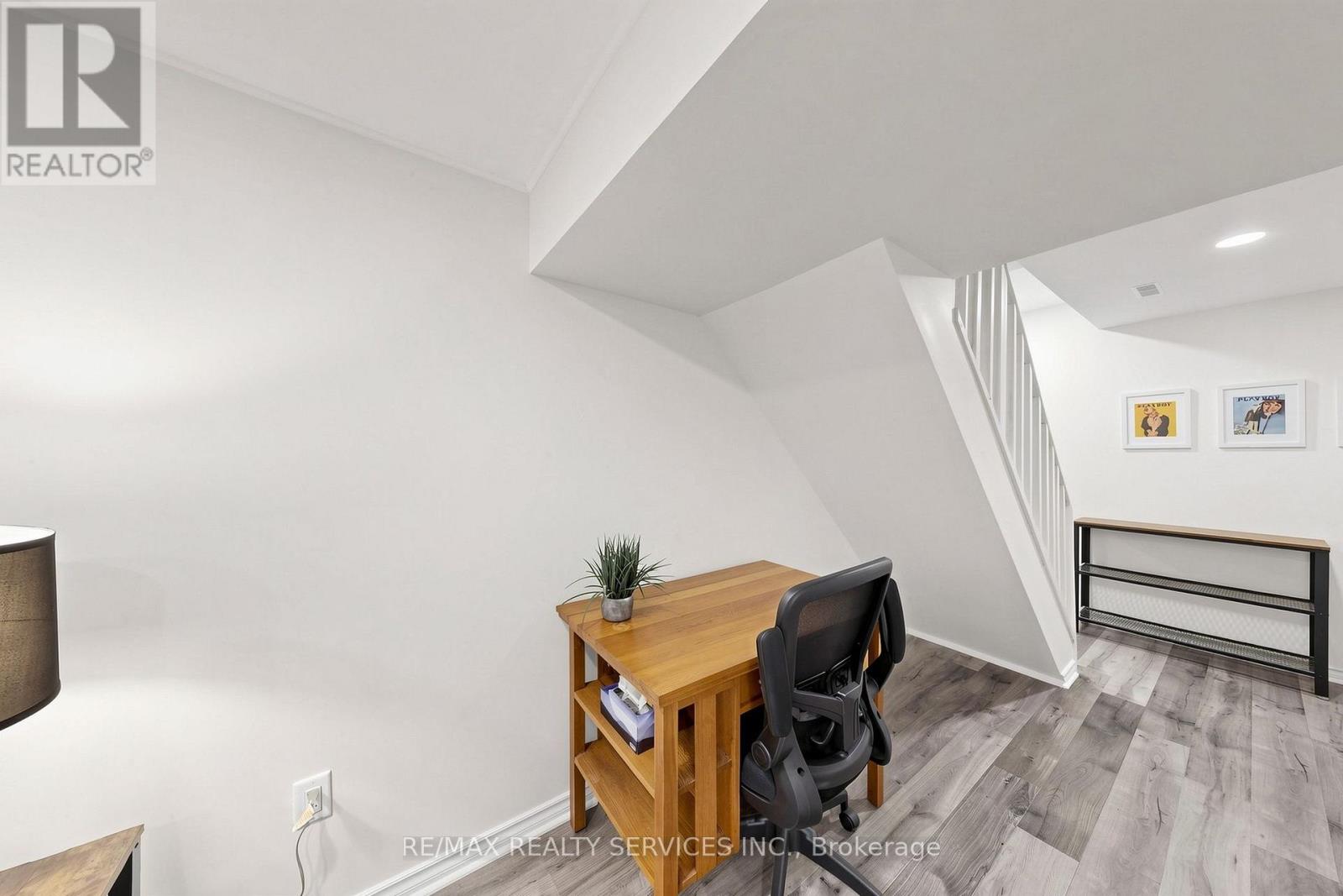 #57 93 HANSEN ROAD N - Image 41