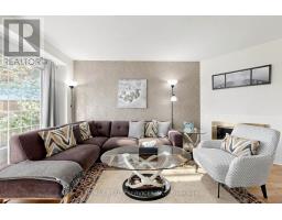 74 Heathcliffe Square, Brampton, ON L6S5R4 Photo 9
