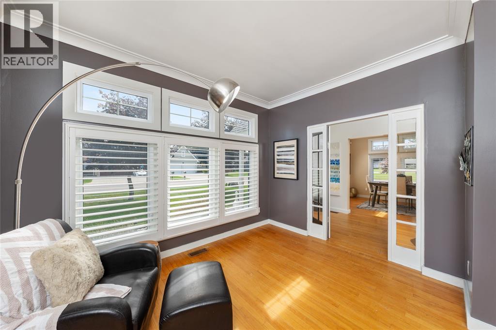 4696 CRESCENT DRIVE - 17