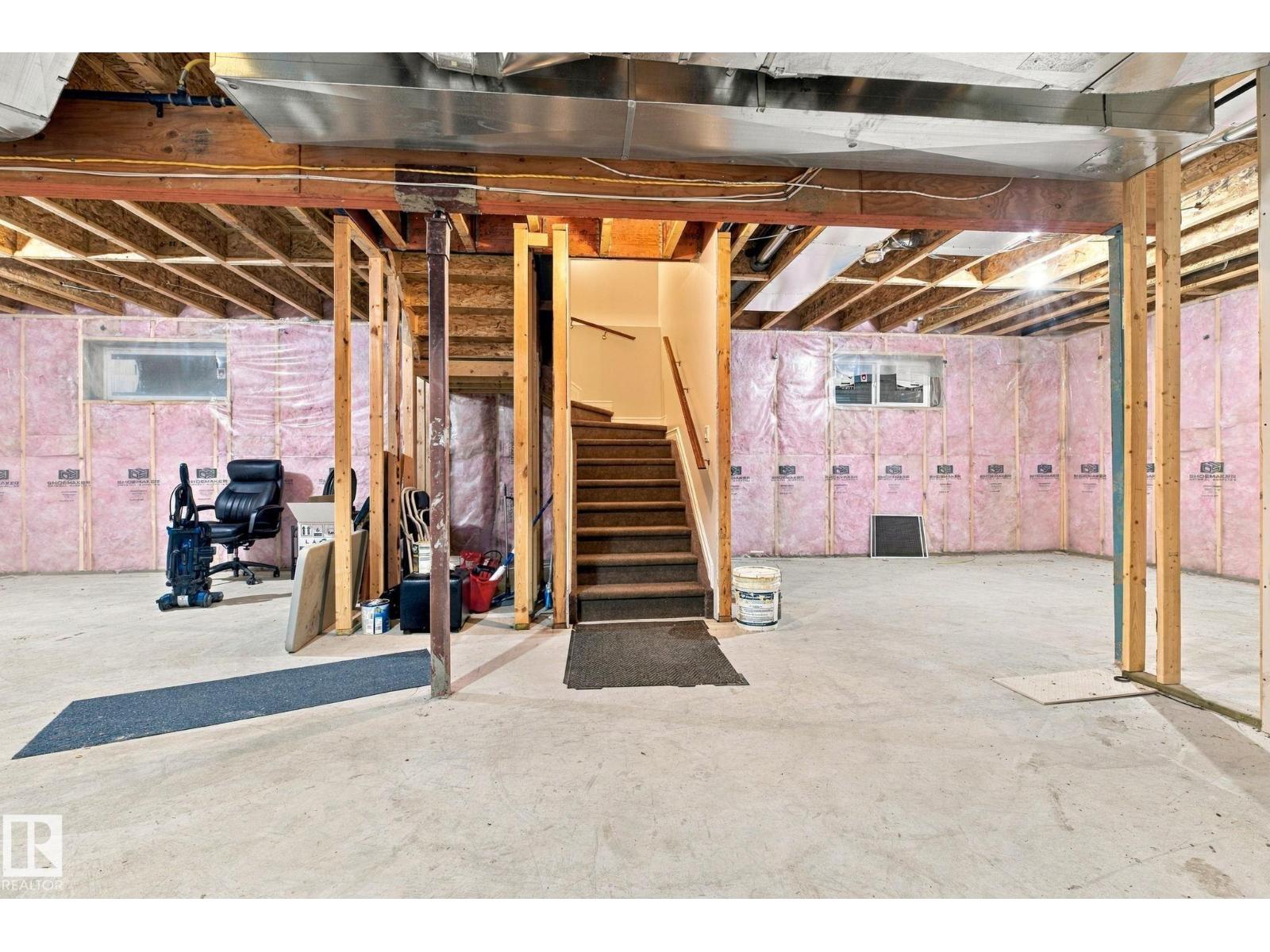 10143 123 ST NW - 40