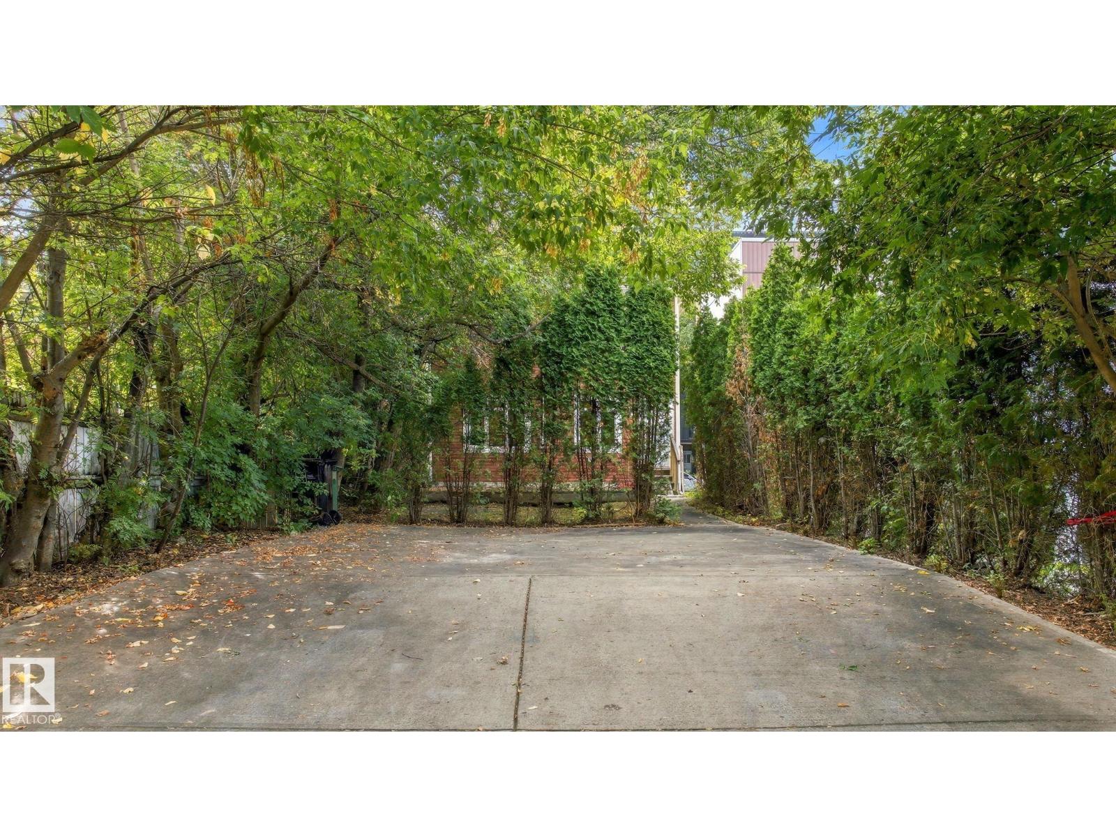 10143 123 ST NW - 47