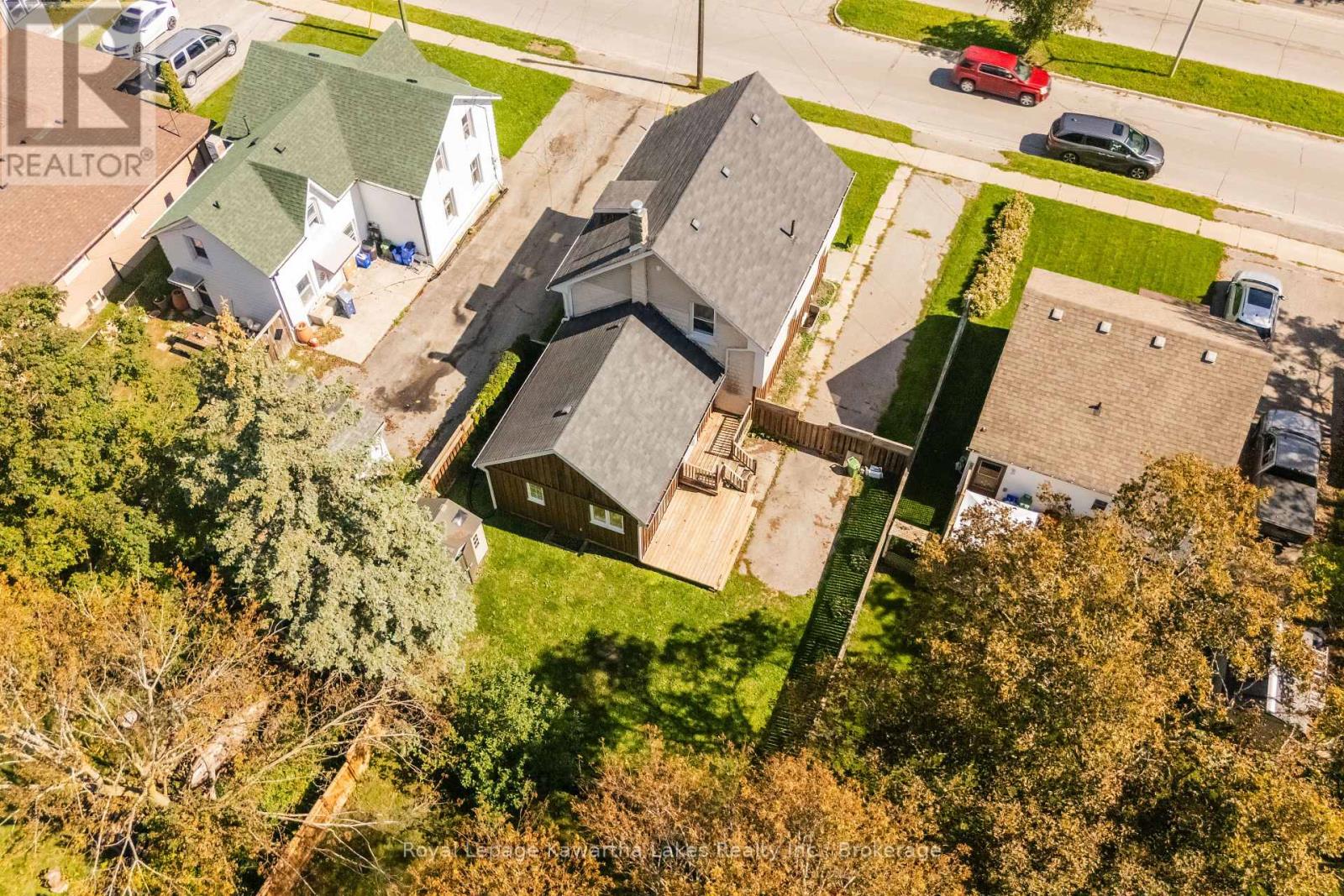 71 VICTORIA AVENUE N - 22
