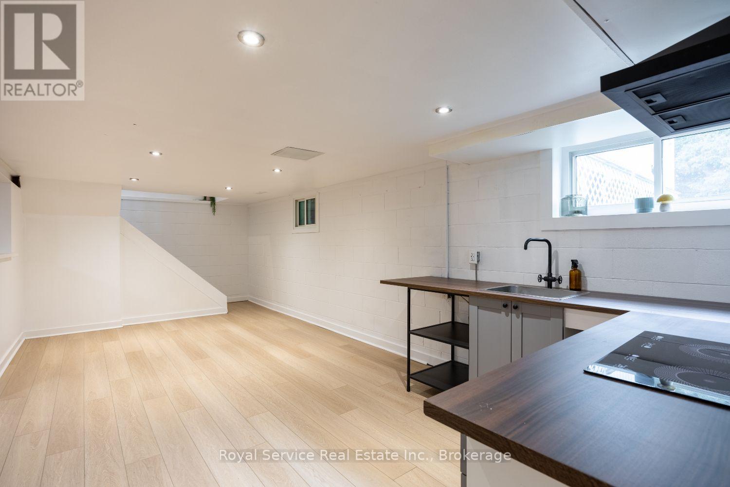 128 BROOMFIELD ROAD - Image 33