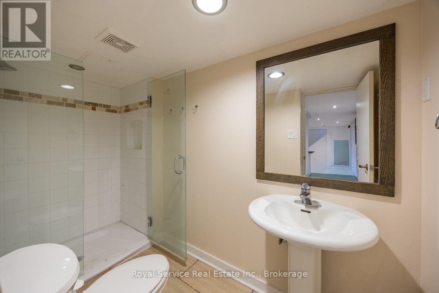 128 BROOMFIELD ROAD - Image 34