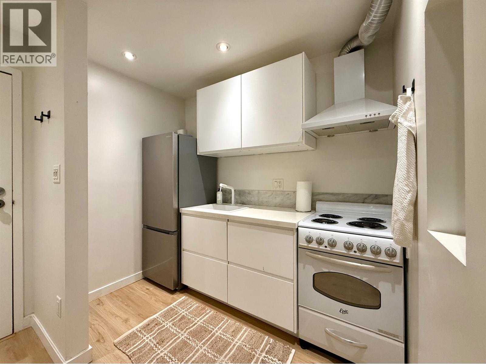 219 2190 W 7TH AVENUE, Vancouver — photo 8