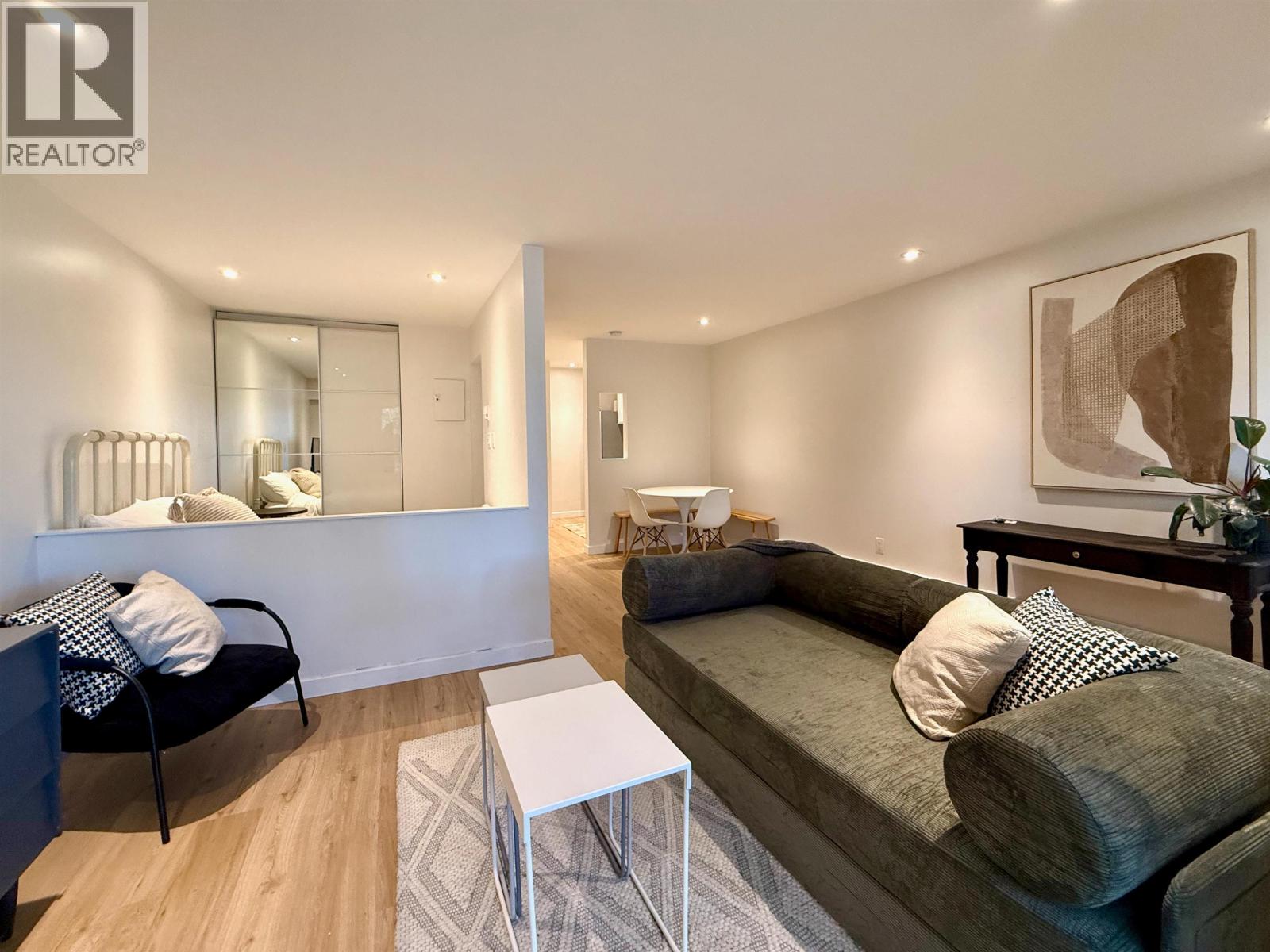 219 2190 W 7TH AVENUE, Vancouver — photo 1