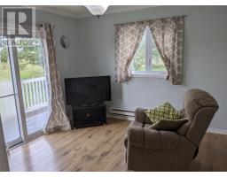 7 Church Road thumbnail 9