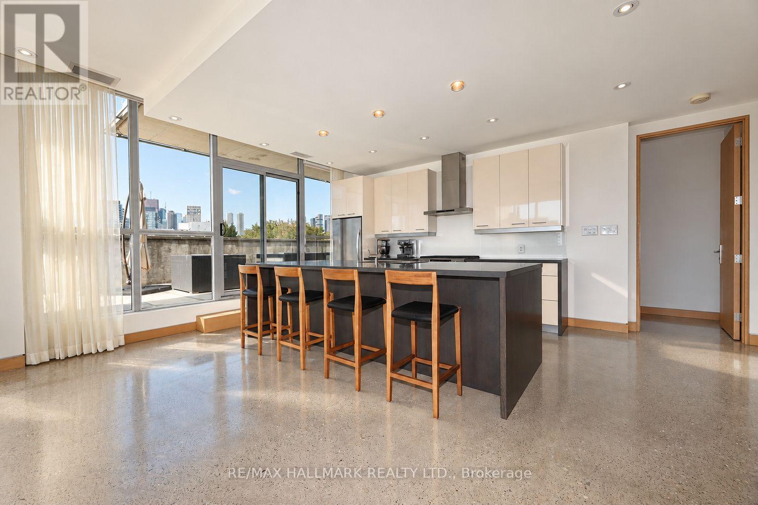 #402 510 KING STREET E - 11