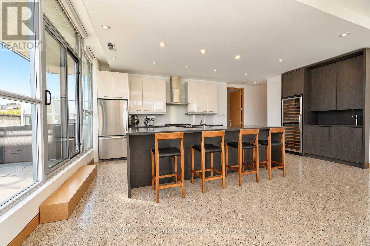 #402 510 KING STREET E - 12