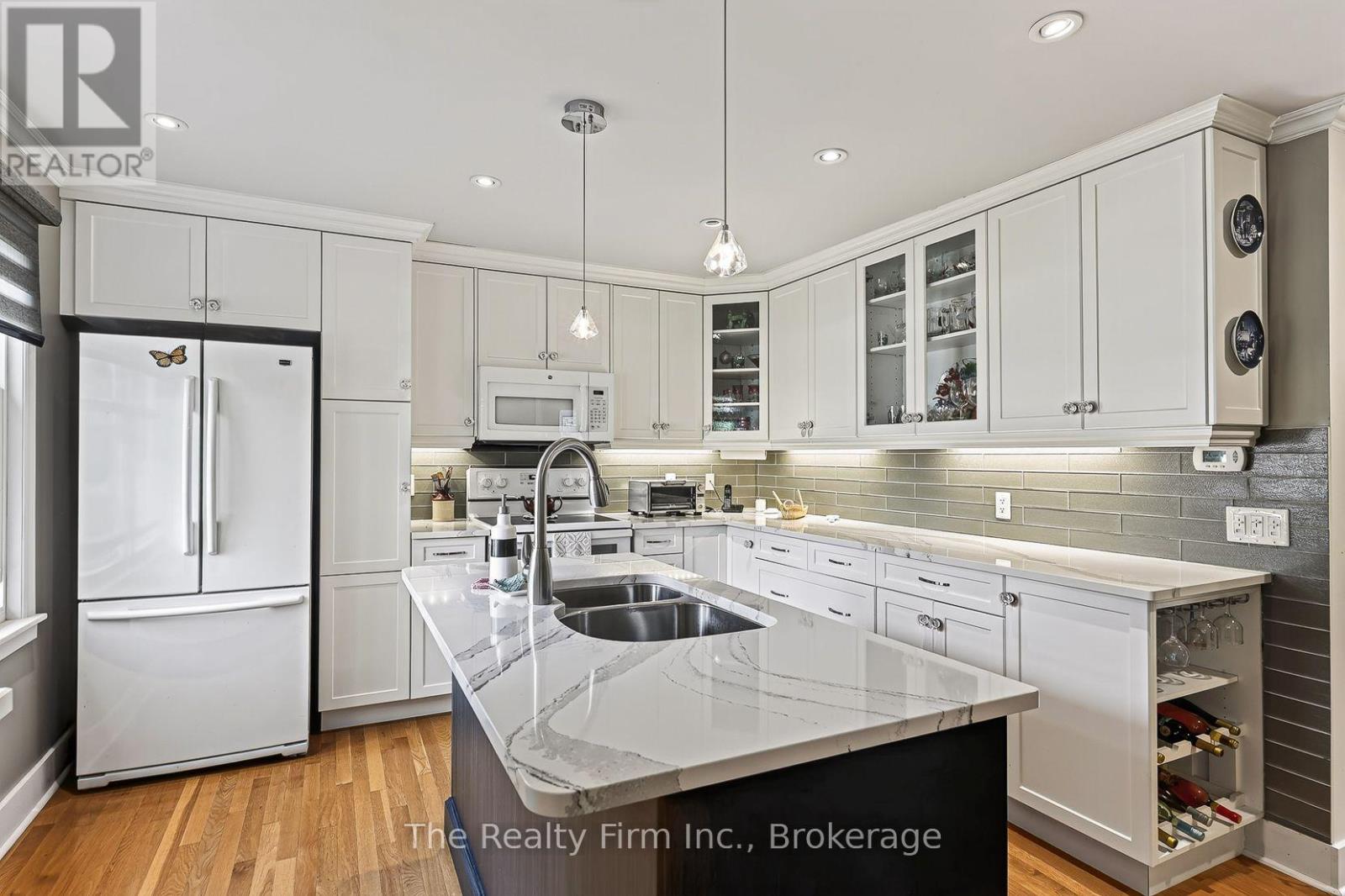 216 BOWER HILL ROAD - 13