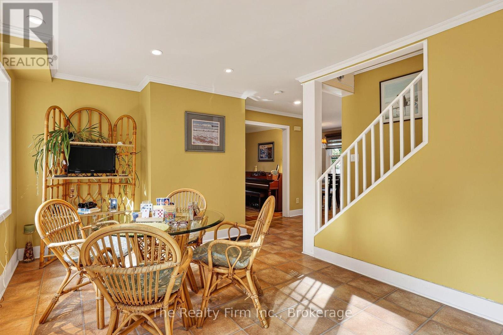 216 BOWER HILL ROAD - Image 20
