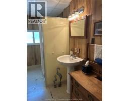 131 Harris Garno, Pelee Island, ON N0R1M0 Photo 15