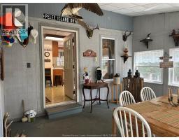 131 Harris Garno, Pelee Island, ON N0R1M0 Photo 22