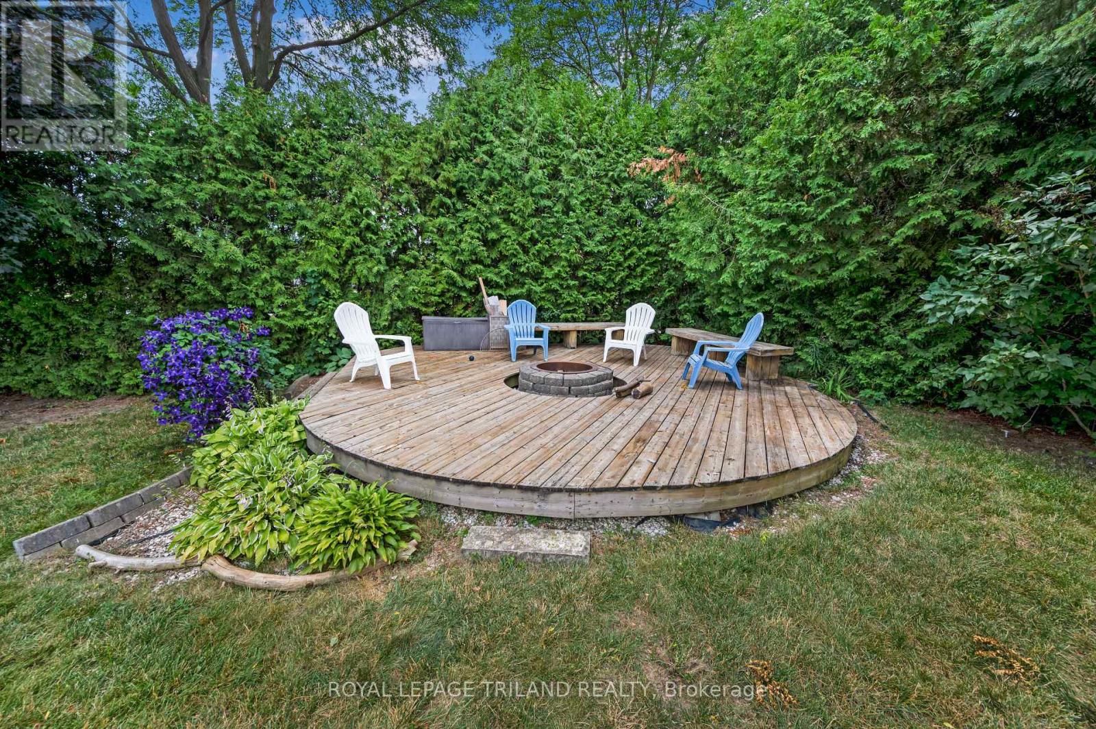 73 GENEVIVE PLACE - Image 45
