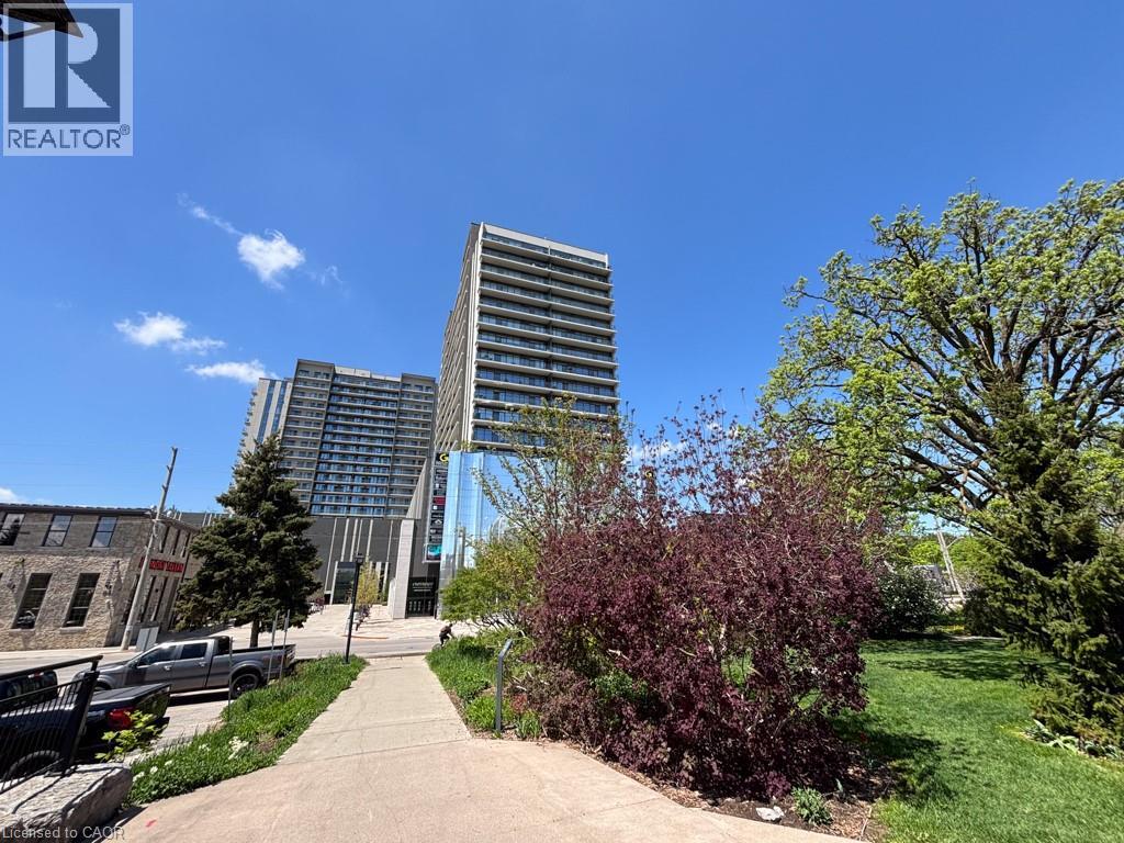 #605 50 GRAND Avenue - 50